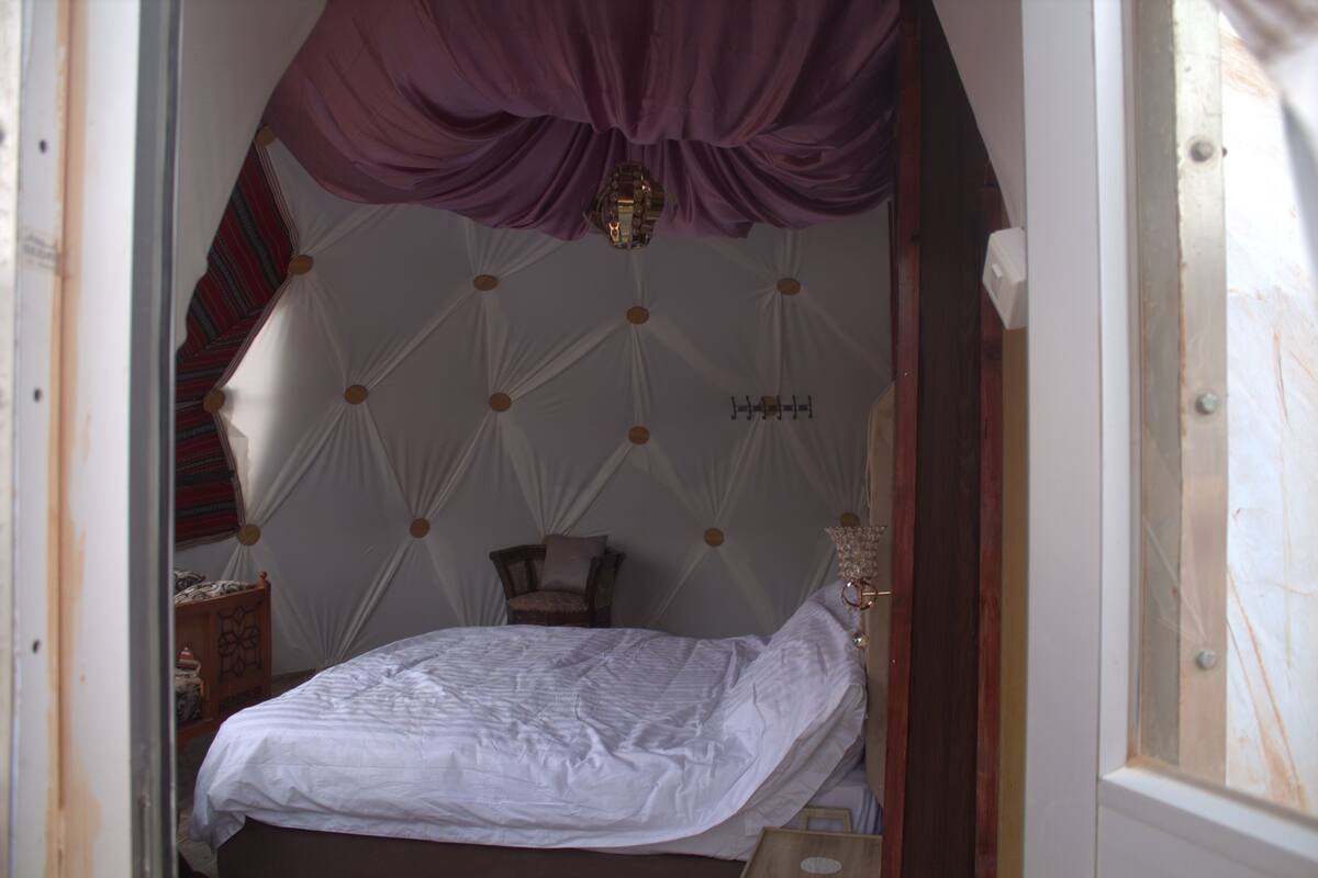 In-room safe, blackout curtains, bed sheets