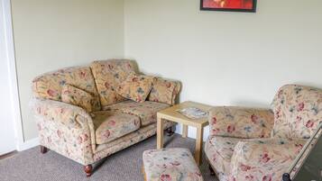 Cottage | Living room