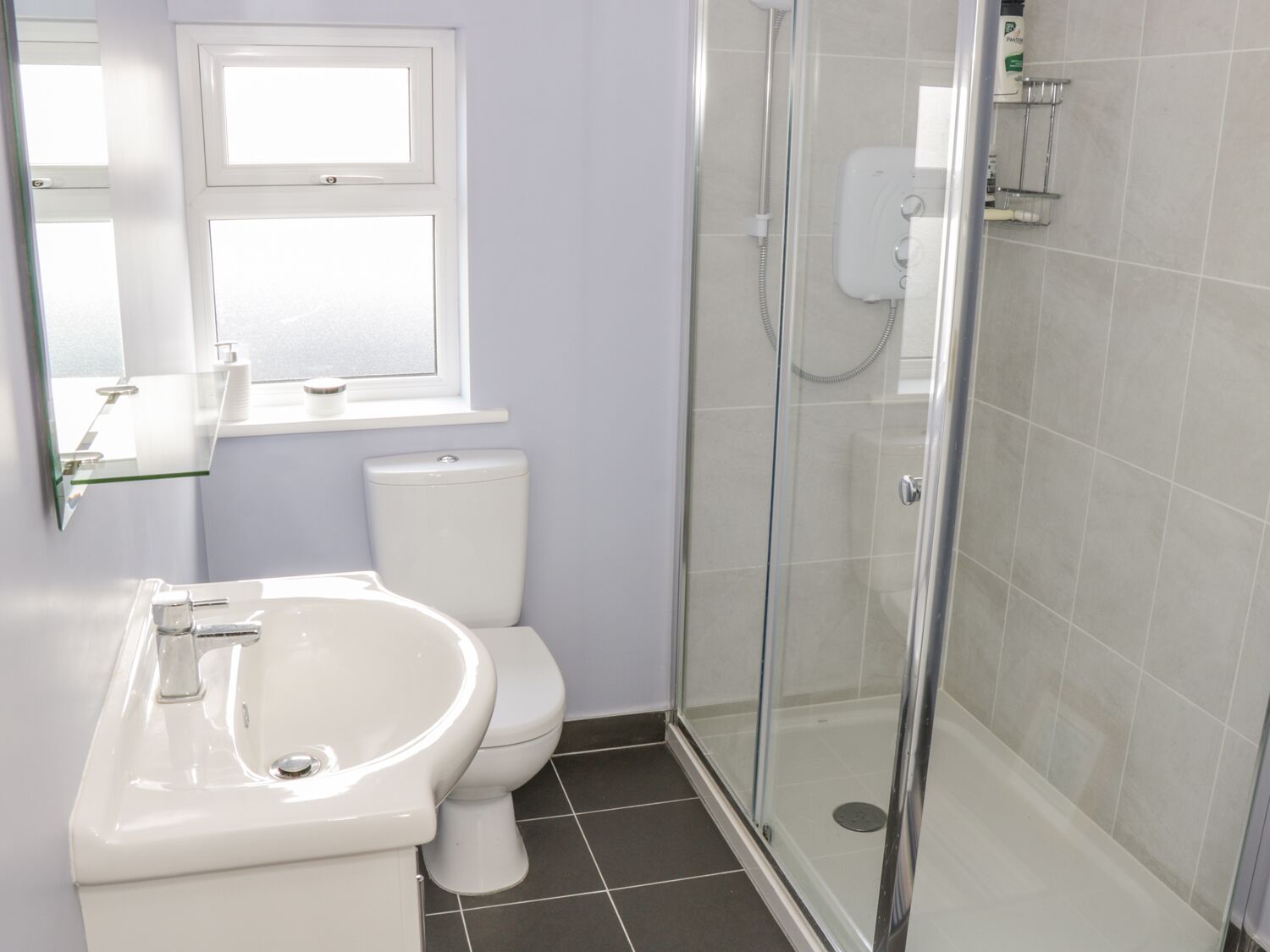 Cottage | Bathroom | Shower