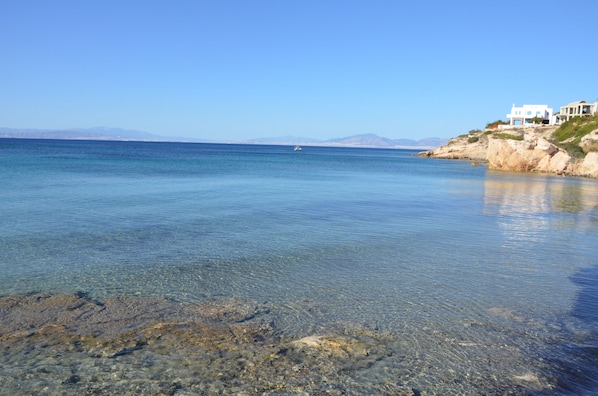 Plage à proximité, sable blanc, bar de plage