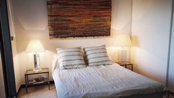 1 makuuhuone, silitysrauta/-lauta, Wi-Fi, vuodevaatteet