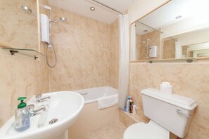 Ferienhaus | Badezimmer | Dusche