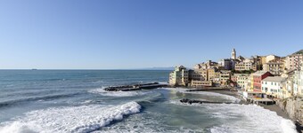 JOIVY Light Flat for 5 in the Heart of Bogliasco