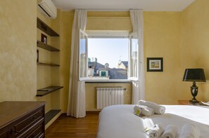 1 bedroom, iron/ironing board, WiFi, bed sheets - JOIVY Light Flat for 5 in the Heart of Bogliasco (Bogliasco)