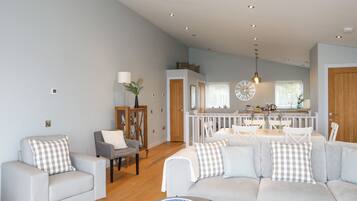 Cottage | Living area