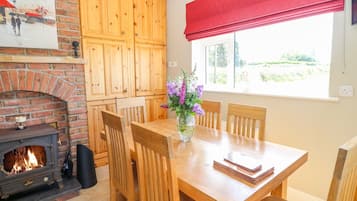 Cottage | Interior