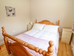Cottage | Interior - Sea View Hideaway (Miltown Malbay)