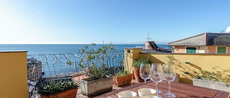 Apartment, 1 Double Bed with Sofa bed, Terrace, Sea View | Terrace/patio