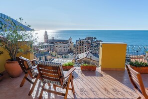 Huoneisto, 1 parisänky ja vuodesohva, terassi, merinäköala | Terassi/patio