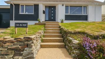 Cottage | Exterior