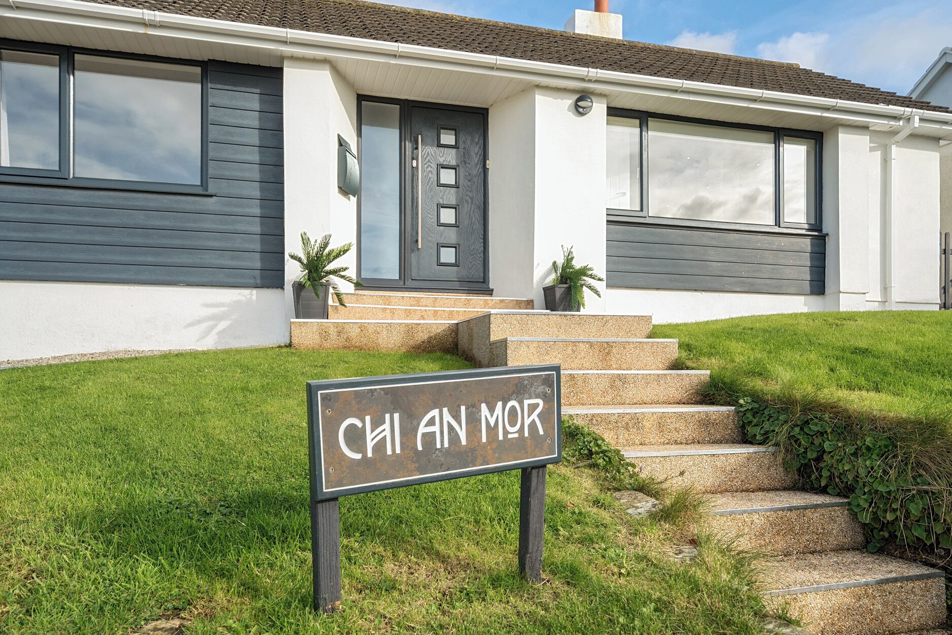 Cottage | Exterior detail