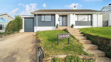 Cottage | Exterior detail