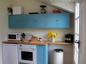 Cottage | Interior