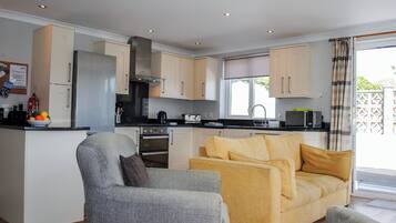 コテージ | 専用キッチン | 食器洗い機、調理器具と食器