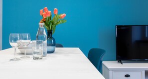 Apartment, 1 Schlafzimmer | Essbereich im Zimmer