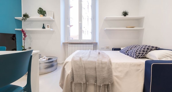 Appartement, 1 chambre | Aire de séjour | Téléviseur de 20 po avec télévision numérique