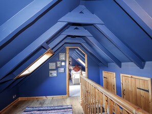 Cottage | Interior