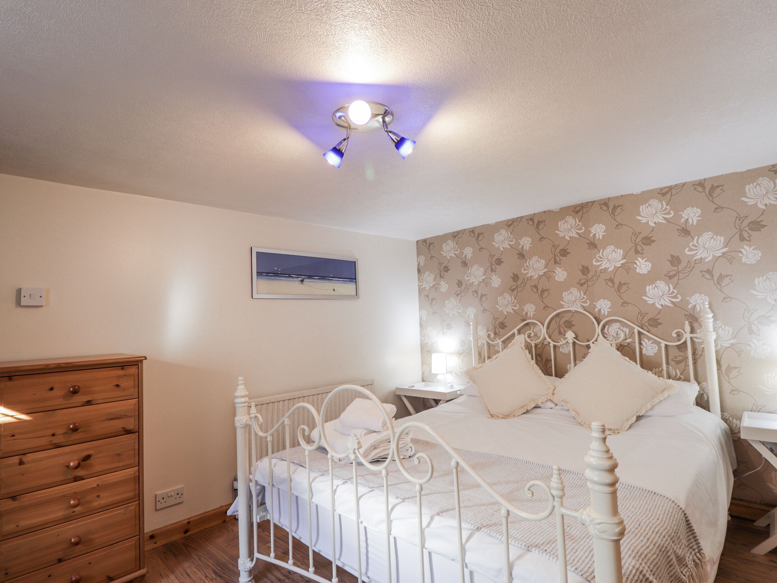 コテージ | 3 室のベッドルーム、客室ごとに異なる装飾、客室ごとに異なるインテリア、WiFi (無料)