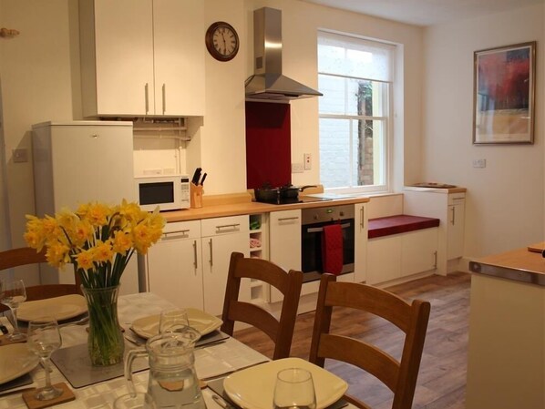 Cottage | Interior