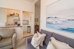 Cottage | Living area - 1 Hazeldene (Salcombe)