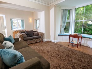 Cottage | Interior - Wedgwood (Salcombe)