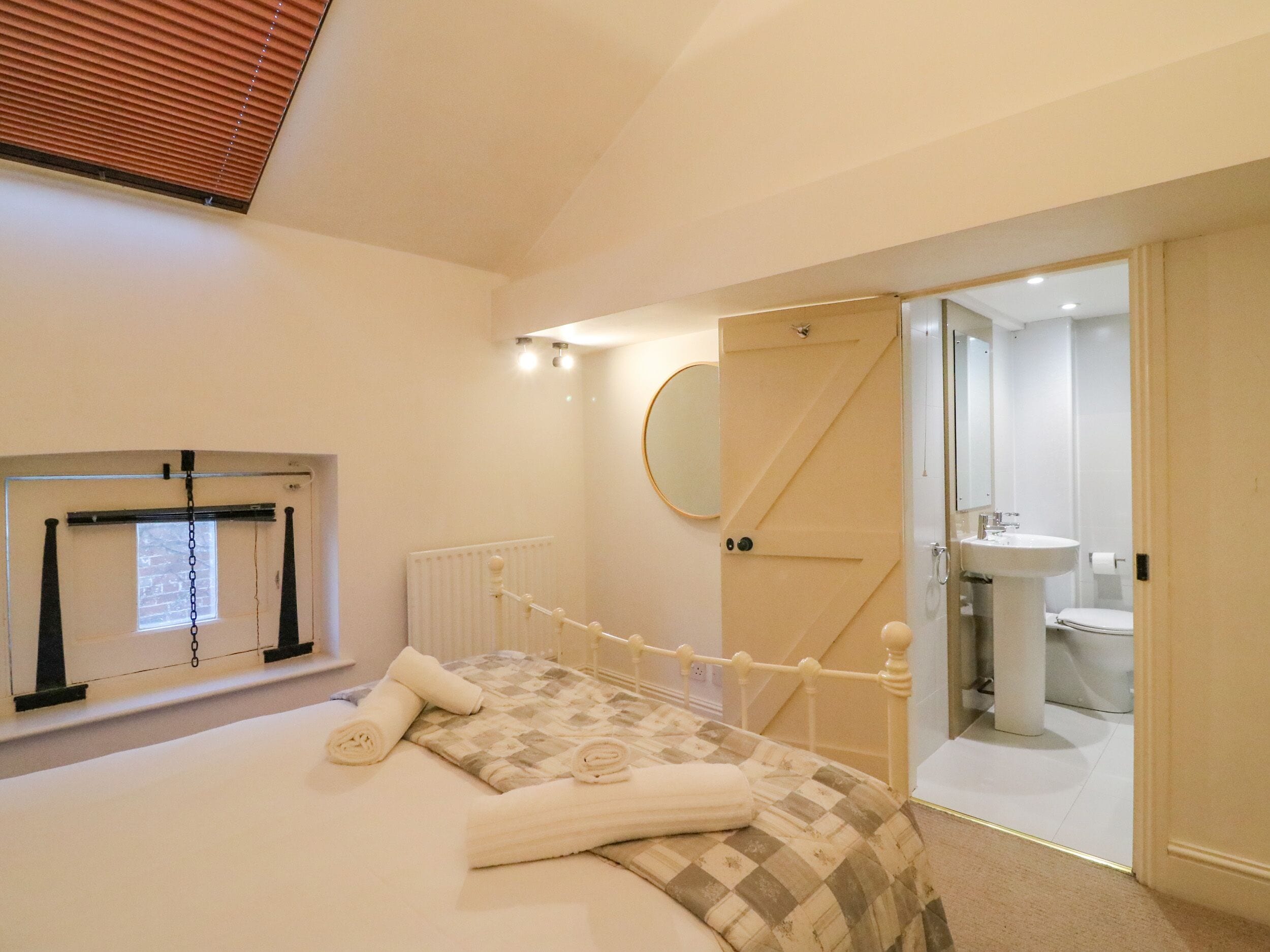 4 chambres, décoration personnalisée, ameublement personnalisé