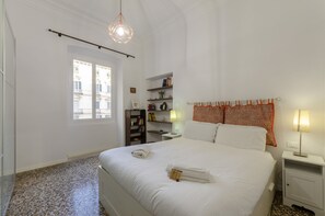 Apartment, 2 Bedrooms, 2 Bathrooms - JOIVY Family Flat, 5 Mins to Piazza Corvetto (Genoa)