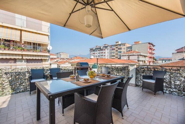 Hus - 3 sovrum - 2 badrum | Balkong