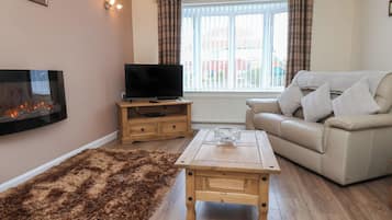 Cottage | Living area