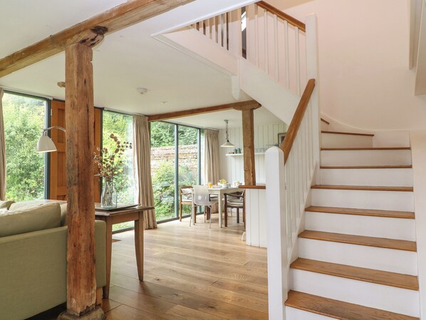 Cottage | Interior - The Cart Barn (Salisbury)
