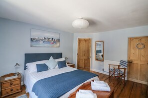 Cottage | 2 bedrooms, individually decorated, individually furnished, free WiFi - Armada Cottage (Dartmouth)