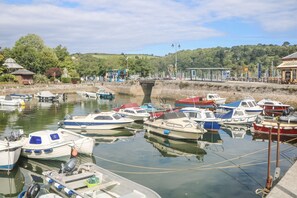 Cottage | Marina