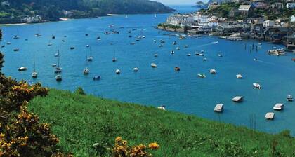 1 Combehaven