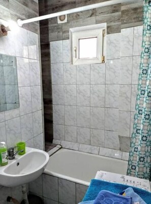 Bathroom - Friendly Studio 3   - (Bucharest)