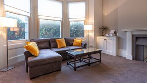 Living room - Luxury Private Studio Spacious Stylish Mezzanine (Brighton)