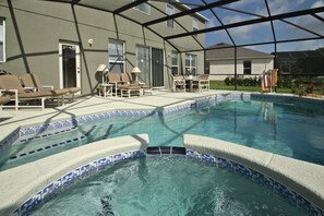 Hus (7 Bedrooms, 5 Bathrooms) | Privat boblebad
