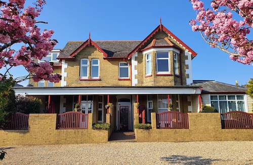 Summerhill Apartments