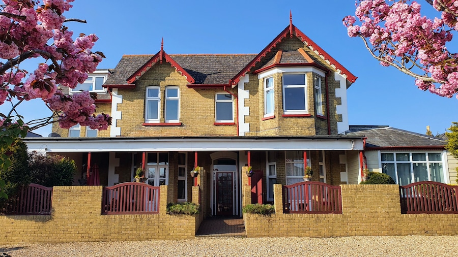 Summerhill Apartments