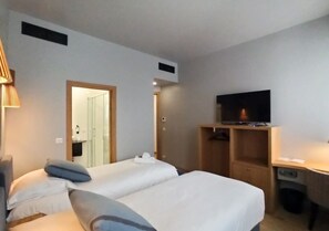 5 Schlafzimmer, kostenloses Internet, Bettwäsche