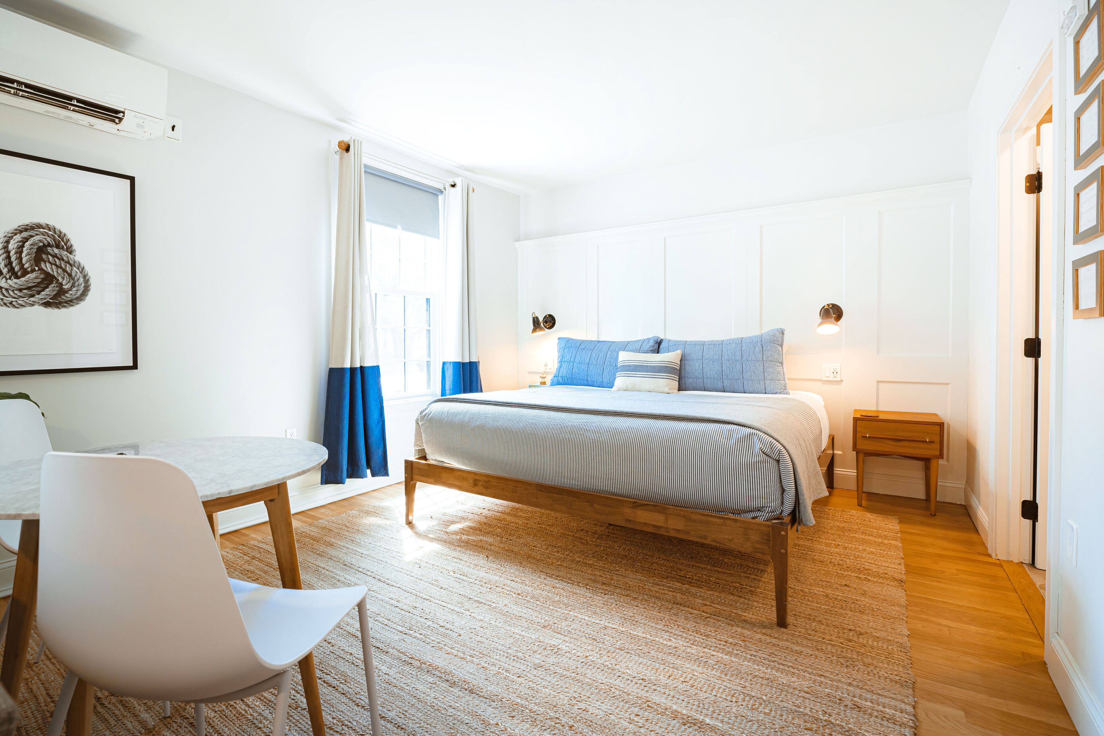 1 bedroom, iron/ironing board, internet, bed sheets