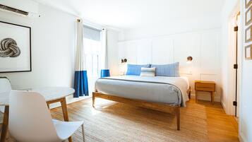 1 bedroom, iron/ironing board, internet, bed sheets