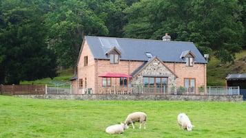 Cottage | Exterior