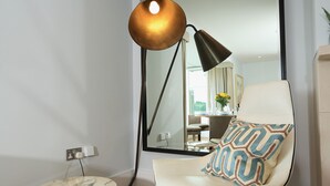 Ảnh chưa phân loại, 2 trong số 31 ảnh, nút