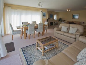 Cottage | Interior - Gull's Rest (Seaton)