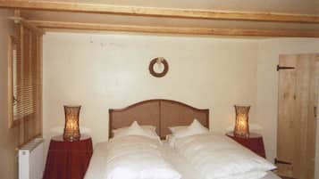 1 Schlafzimmer, Bügeleisen/Bügelbrett, Bettwäsche