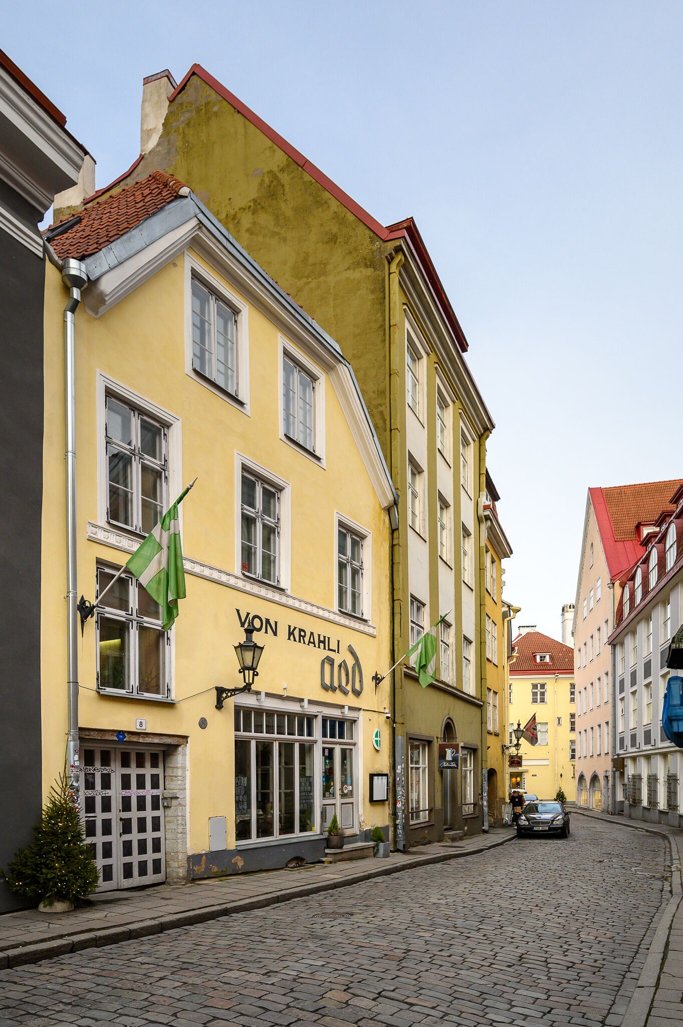 المنشأة من الخارج