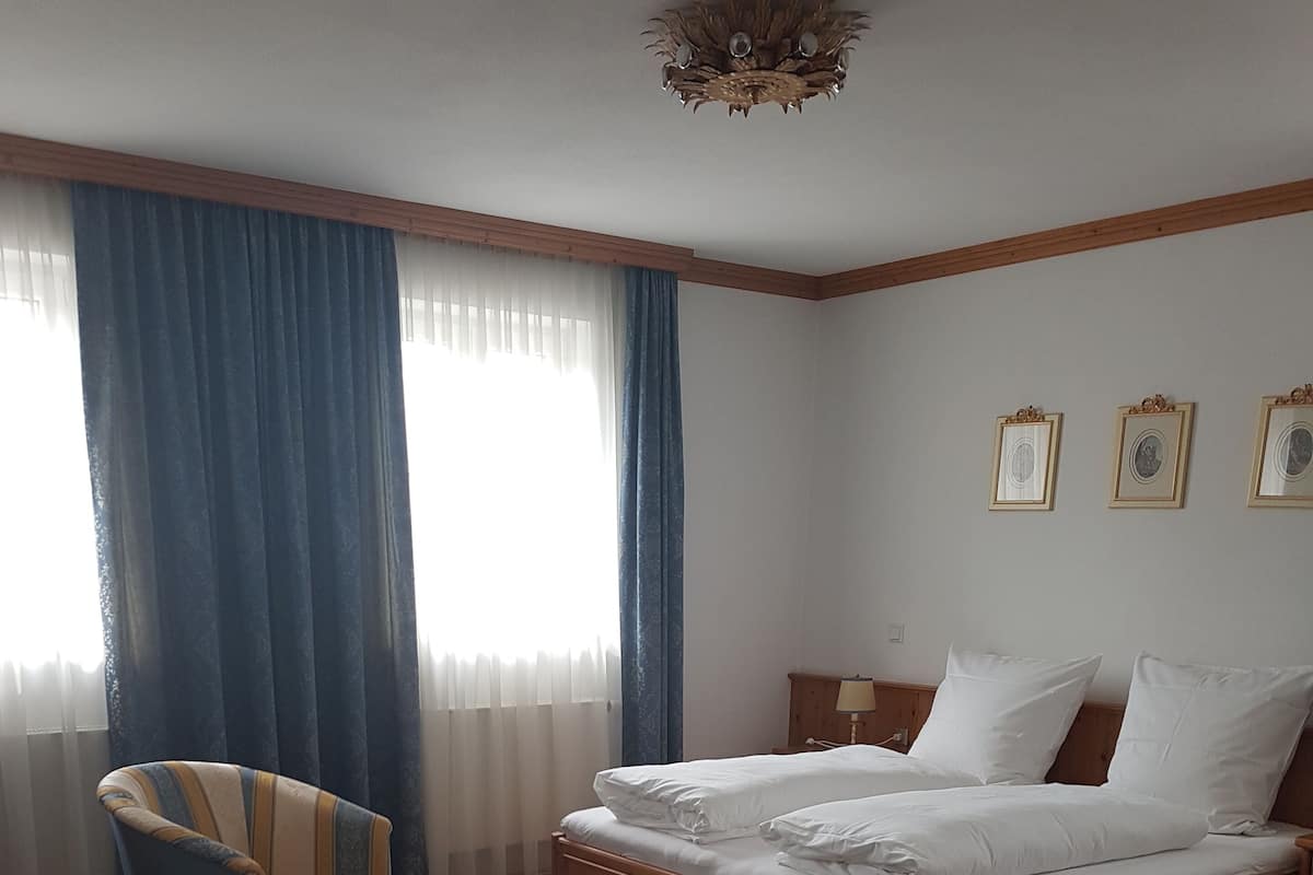 Family Double Room | Free WiFi