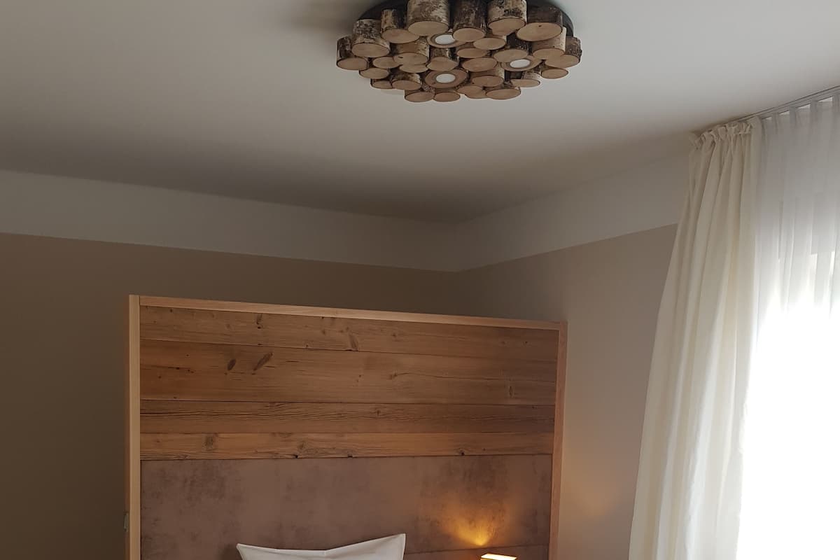 Single Room | Free WiFi