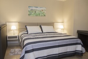 Luxury Room | Premium bedding, minibar, in-room safe, blackout curtains