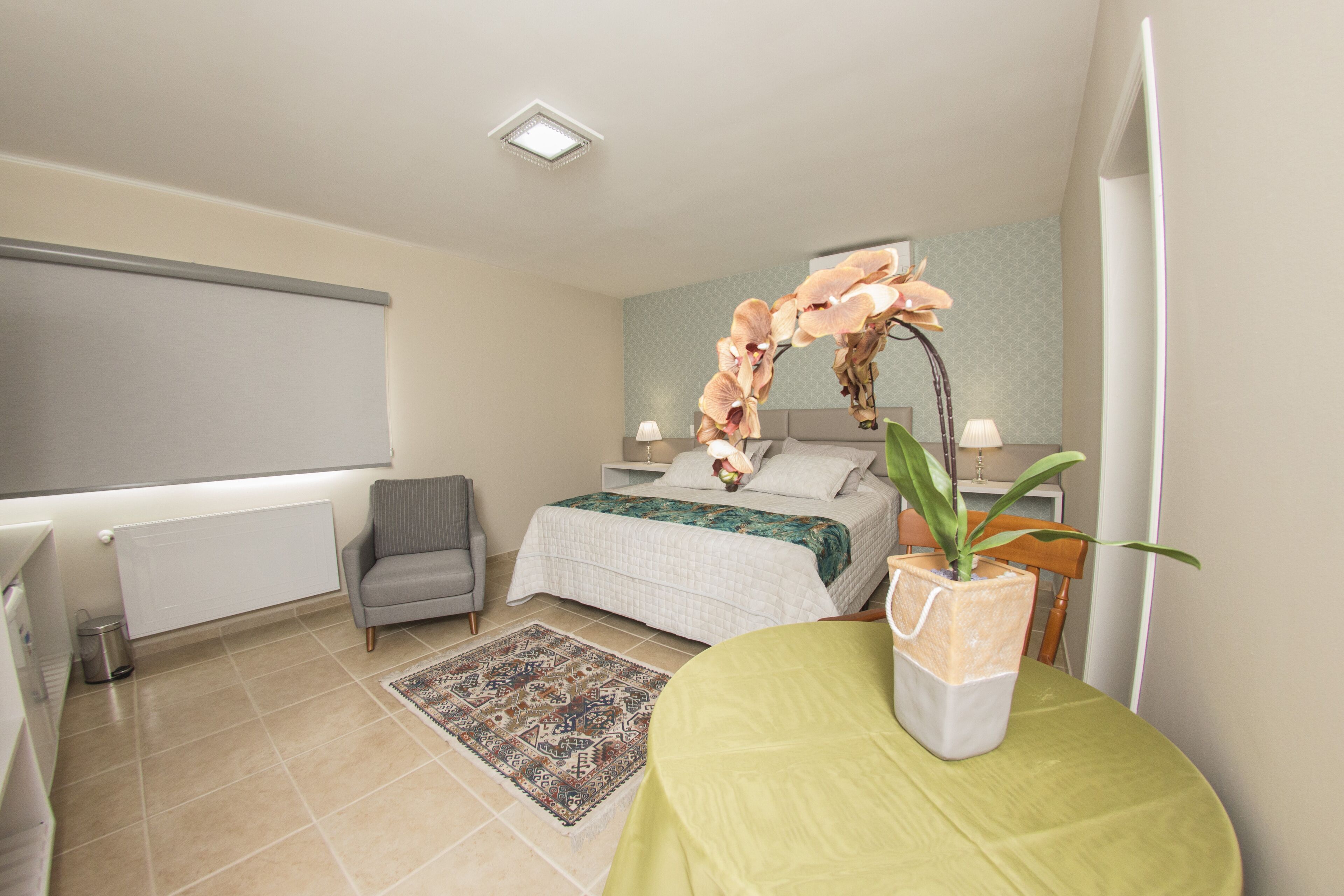 superior room | premium bedding, minibar, in-room safe, blackout curtains